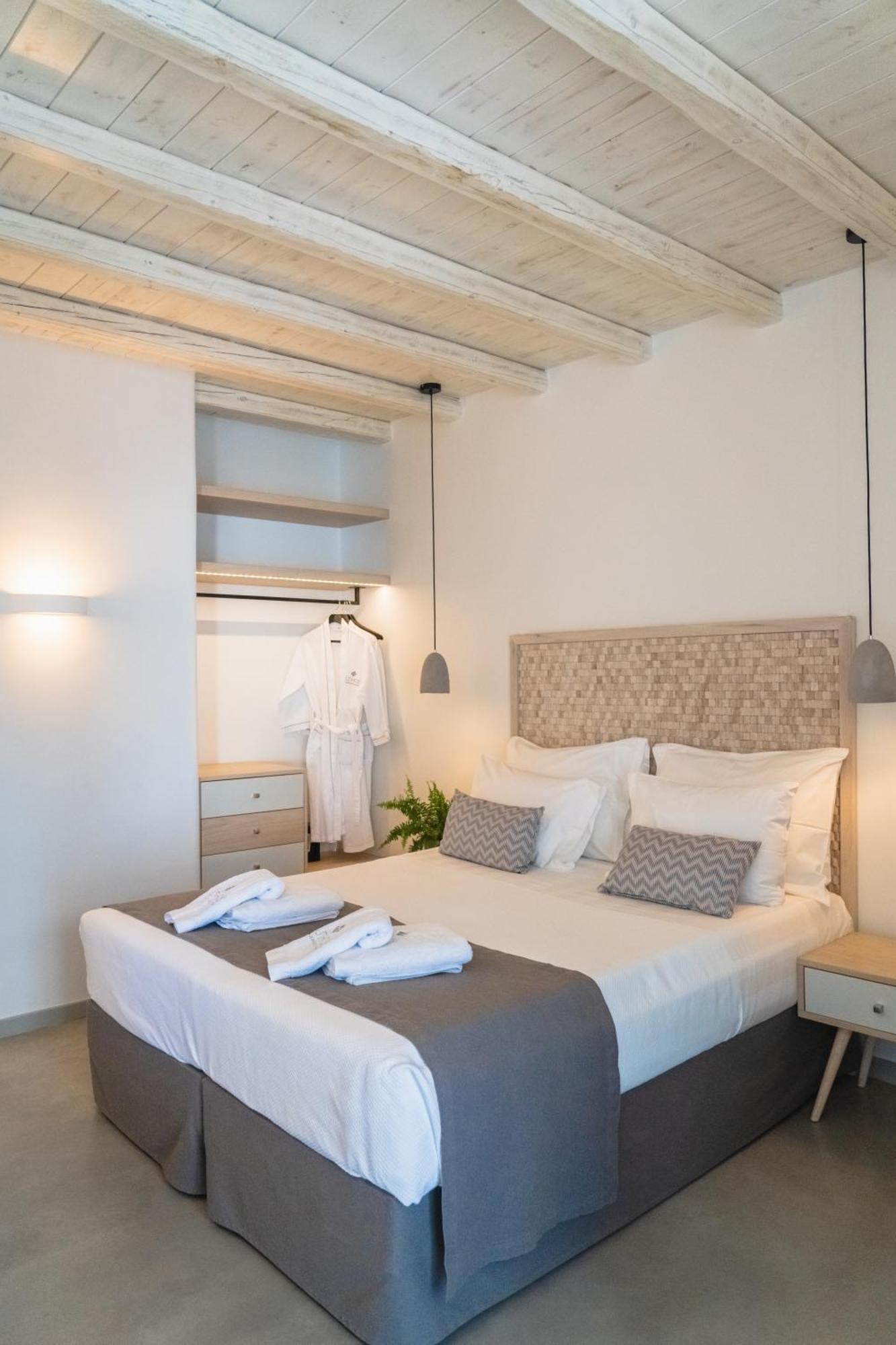 Lithos Luxury Suites Тинос Экстерьер фото